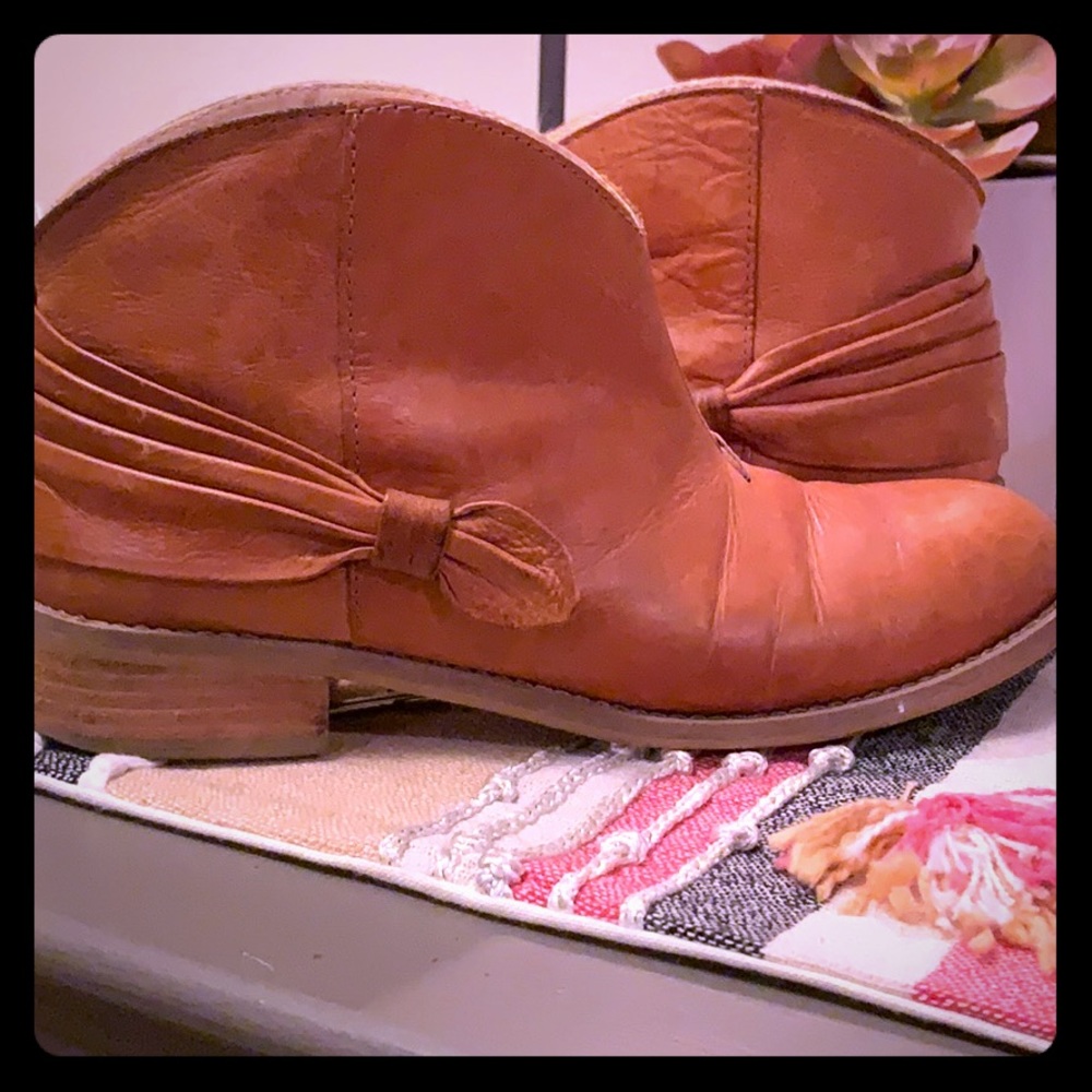 Anthropologie Albright bootie